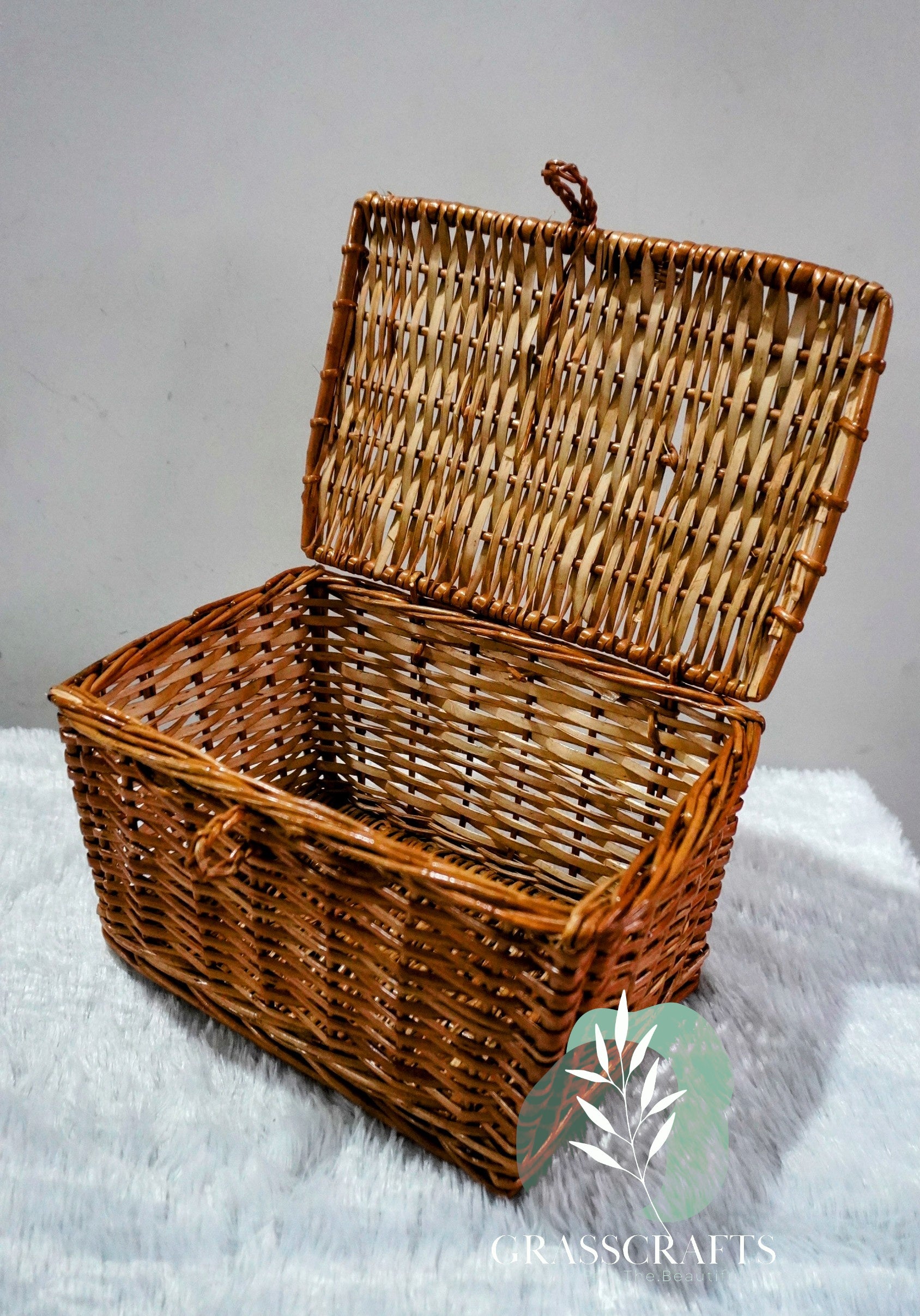 wicker box