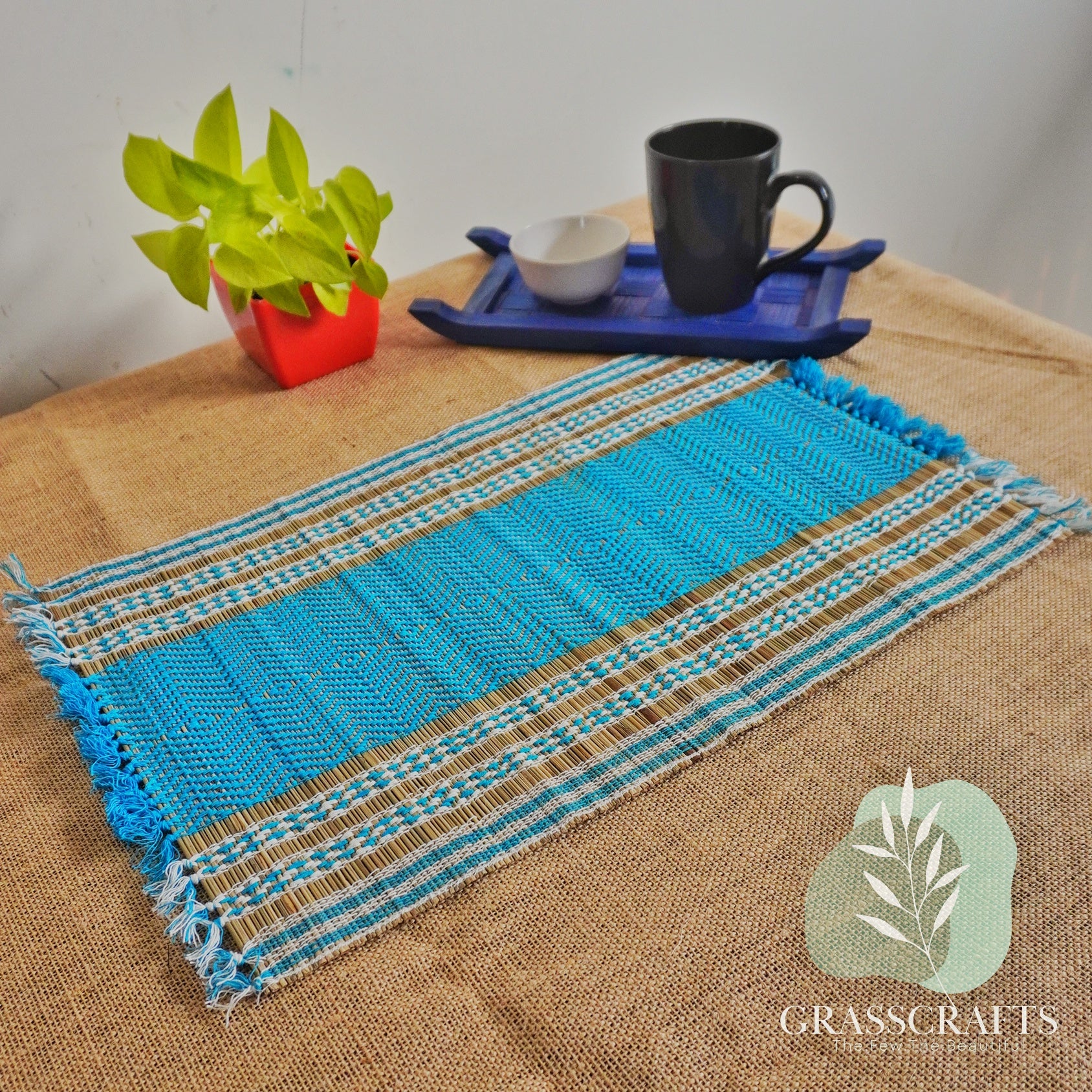 table runner with mats