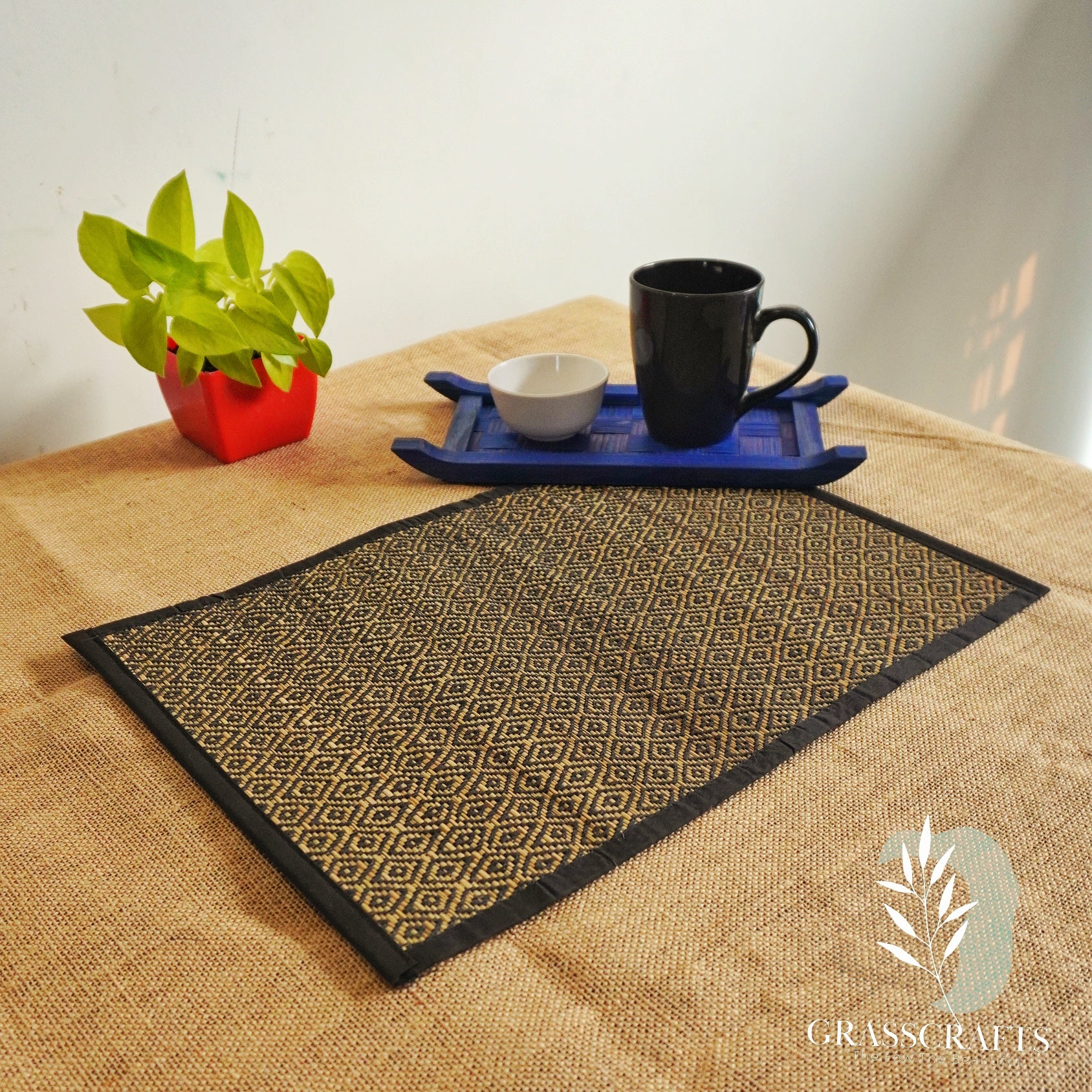 table runner with mats