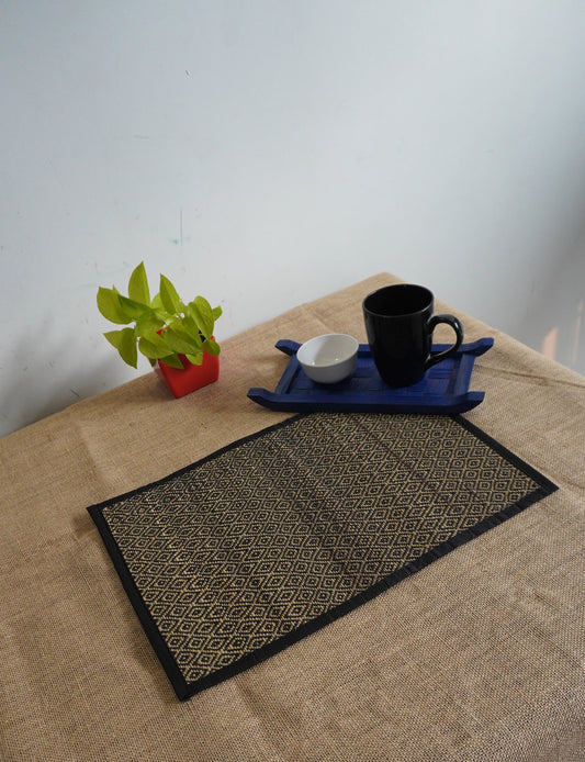 table mat with runner