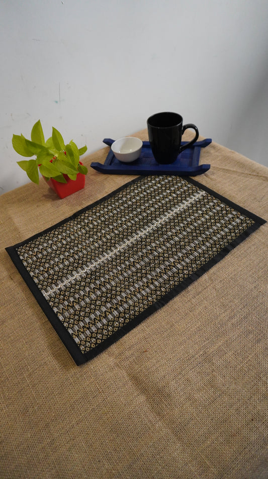 Table mats with runner