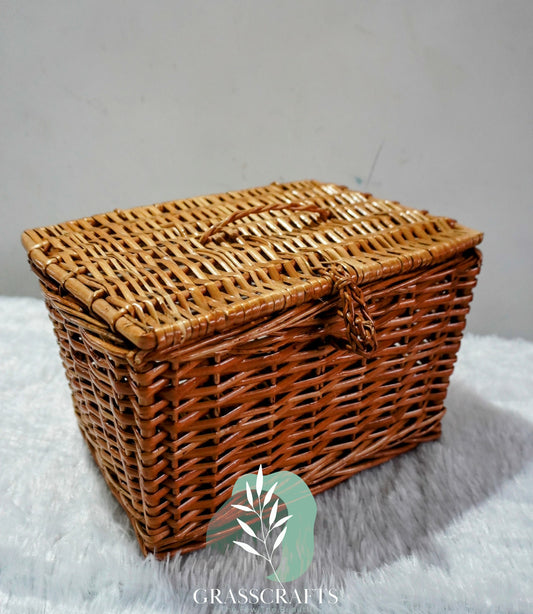 Wicker box