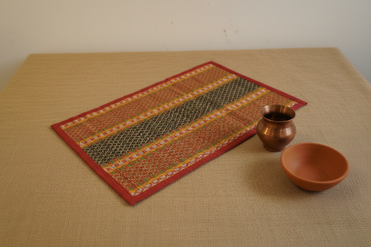Madurkathi Terracotta & Black Table Mat – Editorial